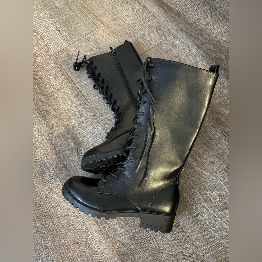 Steve Madden Girls Boots - Picture 3 of 6